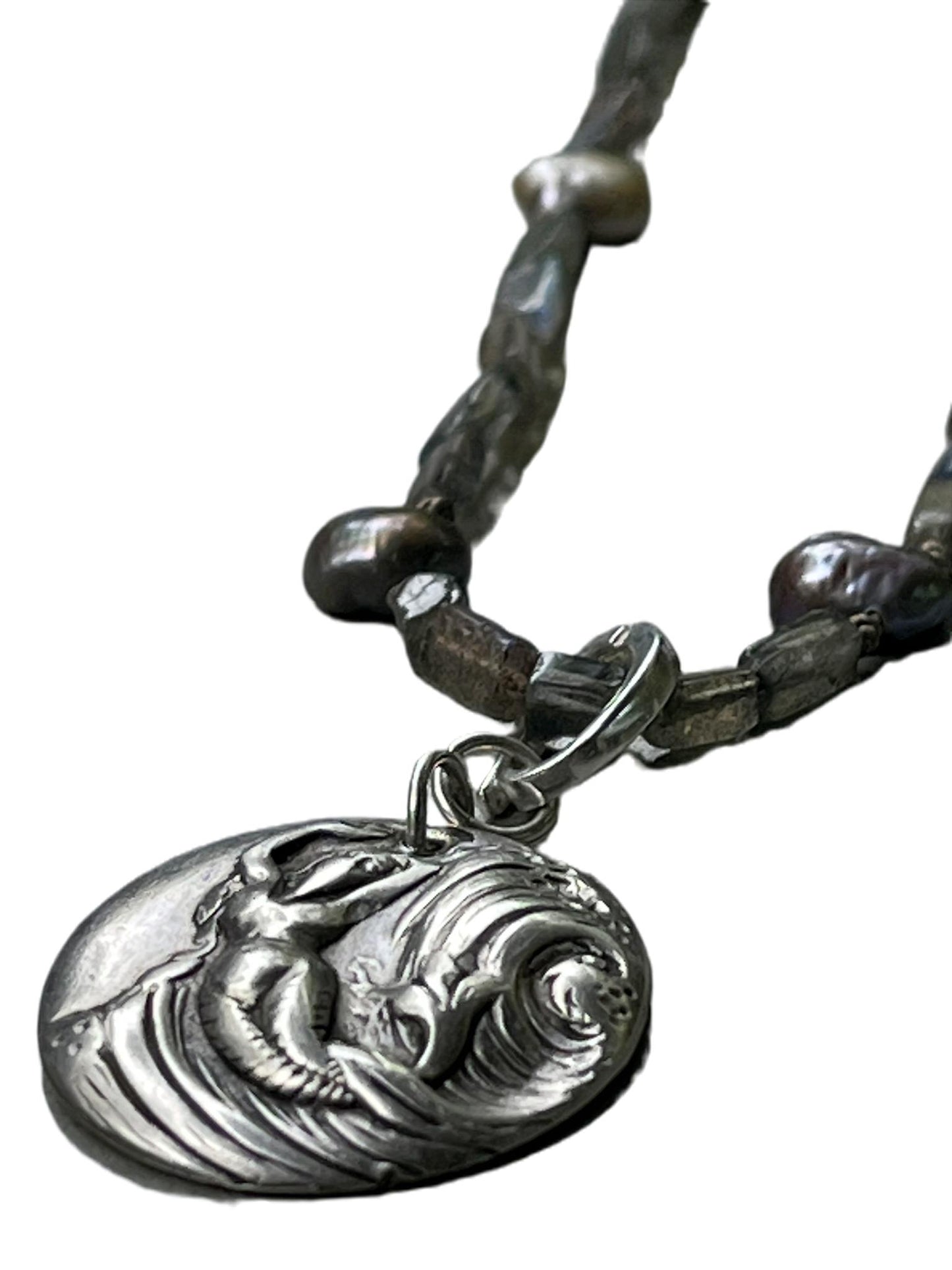Labradorite and Silver Pearl Choker 18"