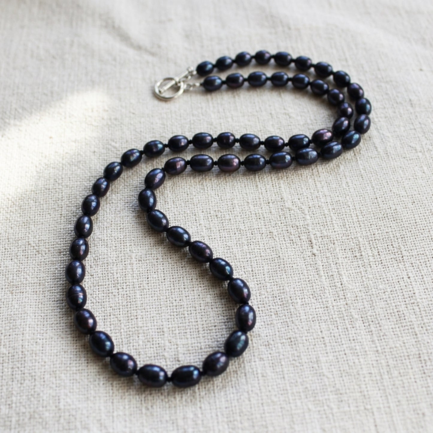 Blue Aura Pearl Anchor Strand